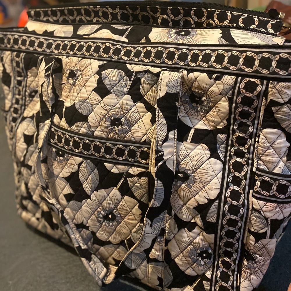 Vera bradley duffle